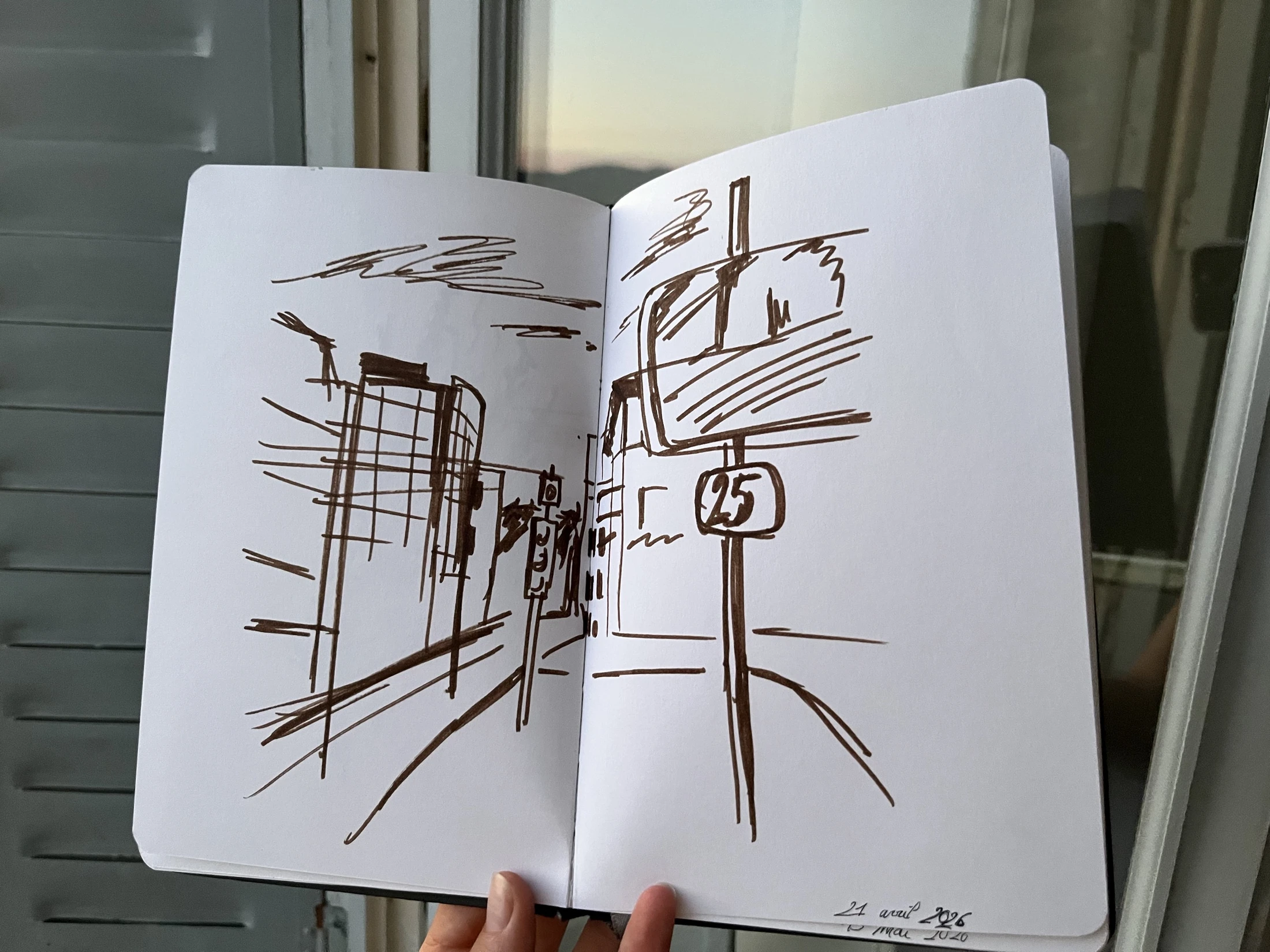 Croquis — perspective de rue et façades